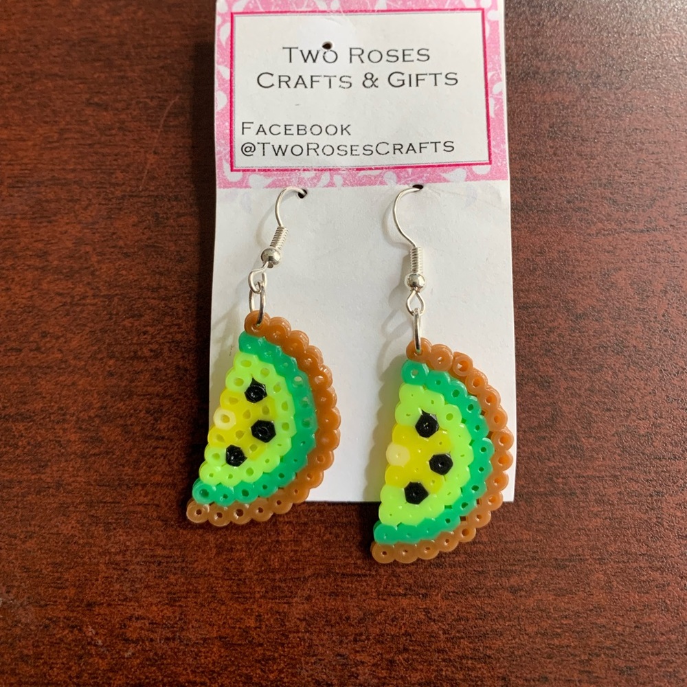 Kiwi slice earrings